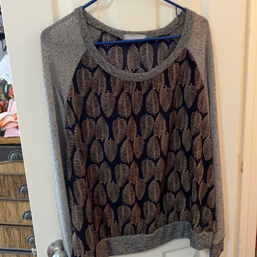 Long sleeve top